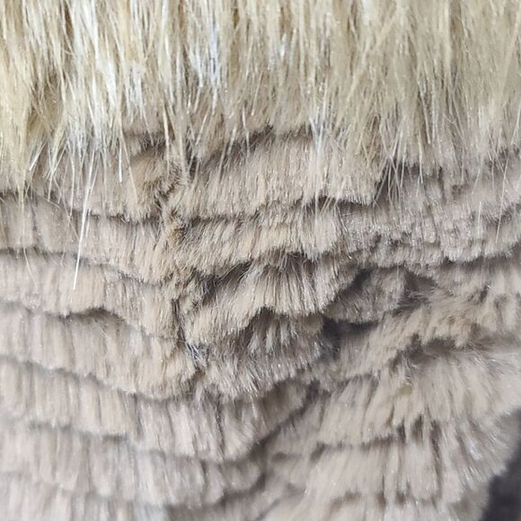 Ya los Angeles Mock Faux Fur Vest - Picture 5 of 6